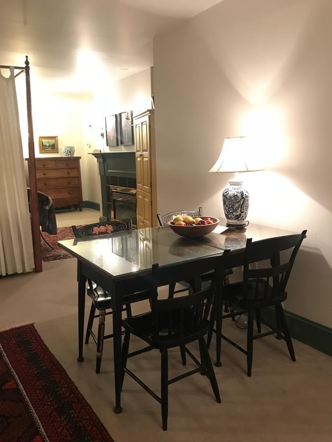 1896 House Country - Barnside