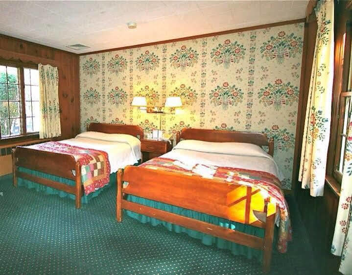 1896 House Country - Barnside 5* Williamstown